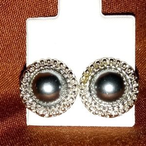 Earrings (NWOT)